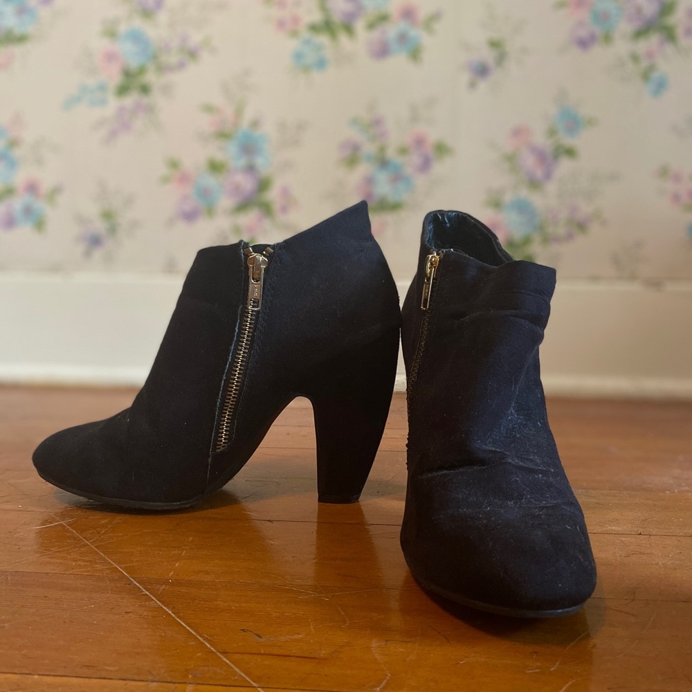 Mossimo Black Suede Booties - Picture 2 of 2